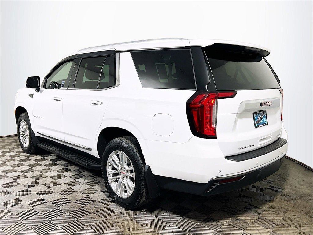 Used 2022 GMC Yukon SLT w/ SLT Premium Package image 6