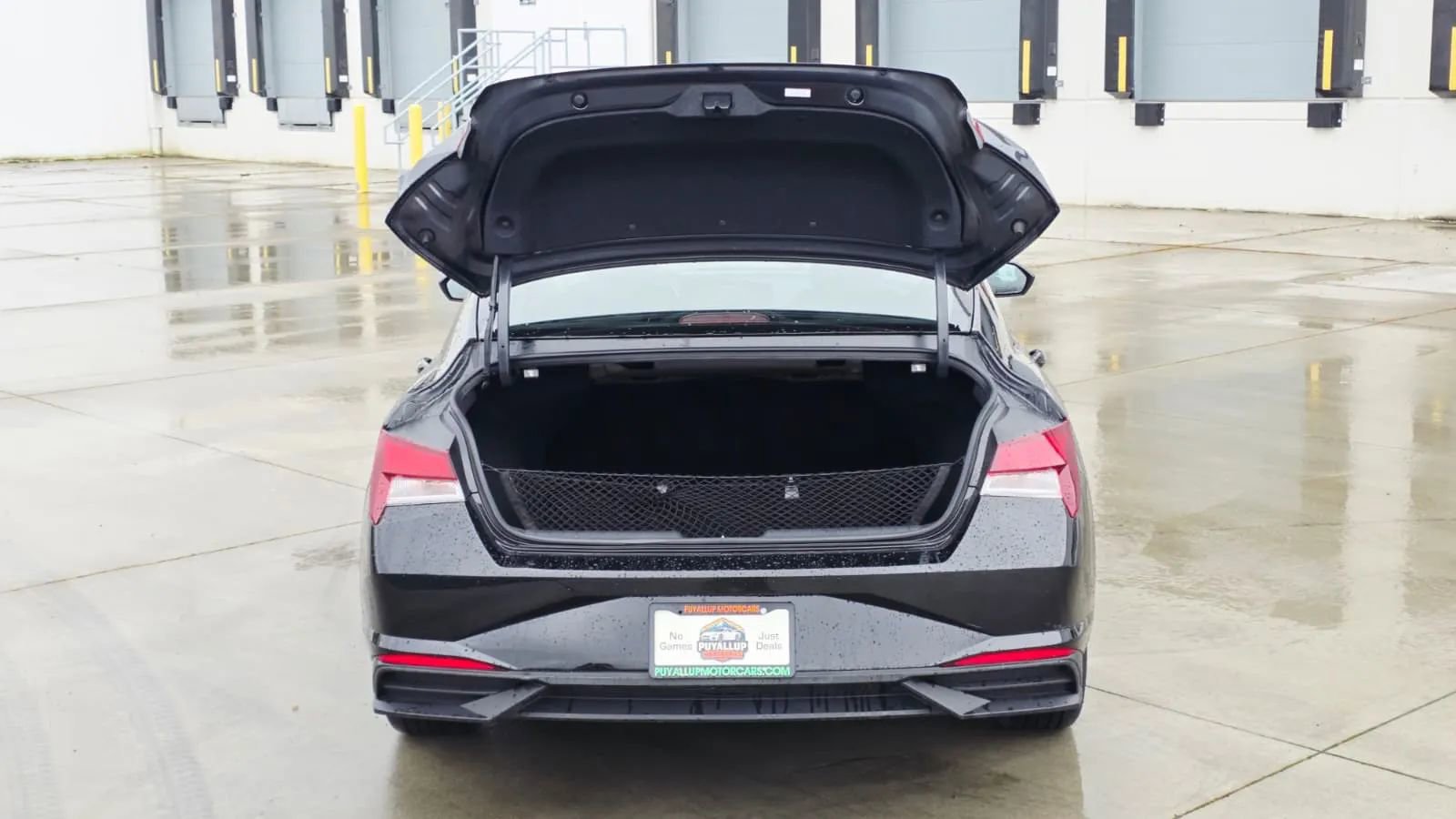 Used 2023 Hyundai Elantra SEL w/ Cargo Package image 18