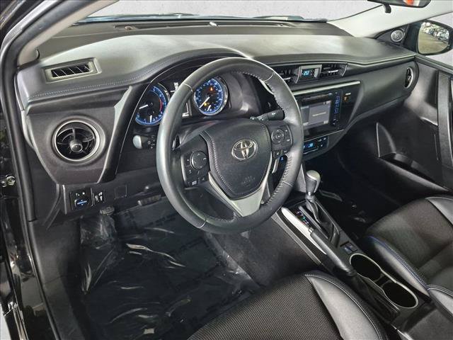 Used 2017 Toyota Corolla SE w/ Carpet Mat Package (TMS) FWD image 10