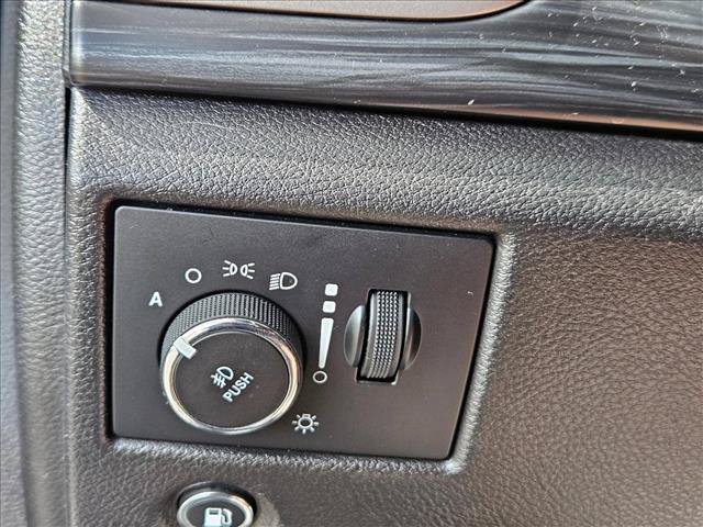 Used 2020 Jeep Grand Cherokee Altitude AWD/4WD image 24