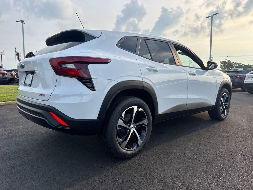 New 2026 Chevrolet Trax RS w/ Driver Confidence Package FWD image 8