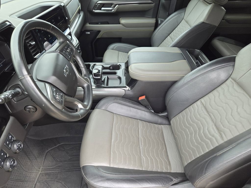 Used 2024 Chevrolet Silverado 1500 ZR2 w/ Technology Package AWD/4WD image 8