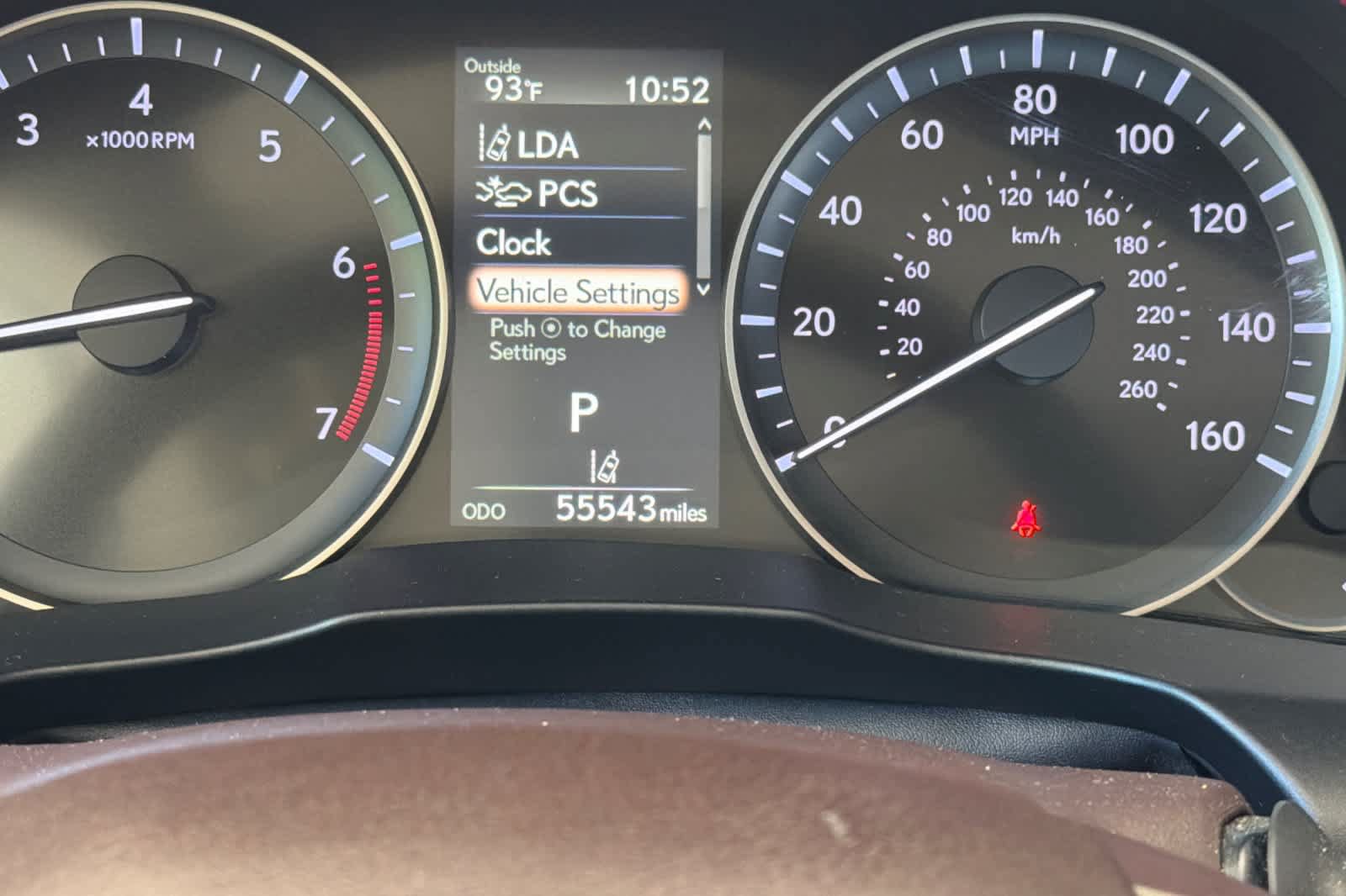 Used 2016 Lexus ES 350 w/ Luxury Package w/Wood Trim FWD image 28
