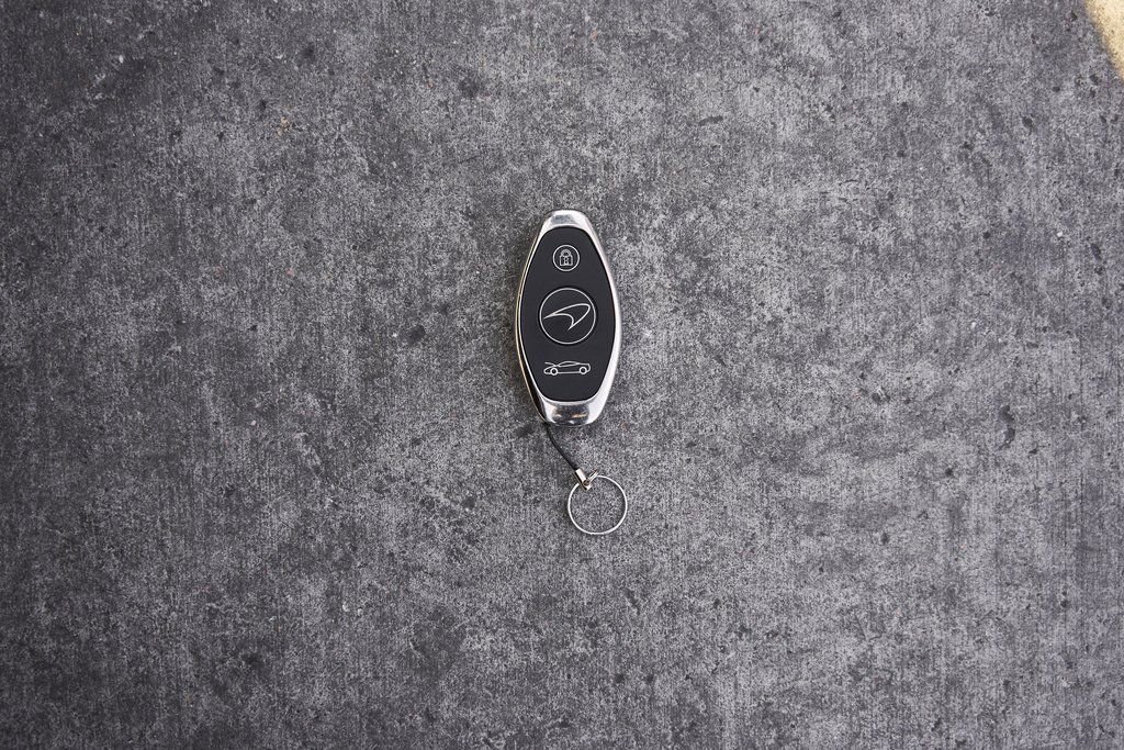 Used 2020 McLaren 720S Spider image 73