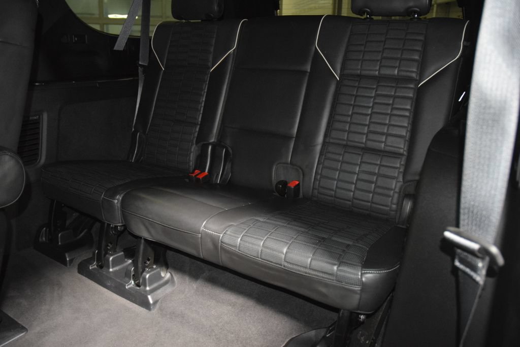Used 2023 Cadillac Escalade ESV Sport Platinum w/ Heavy-Duty Trailer Package AWD/4WD image 46