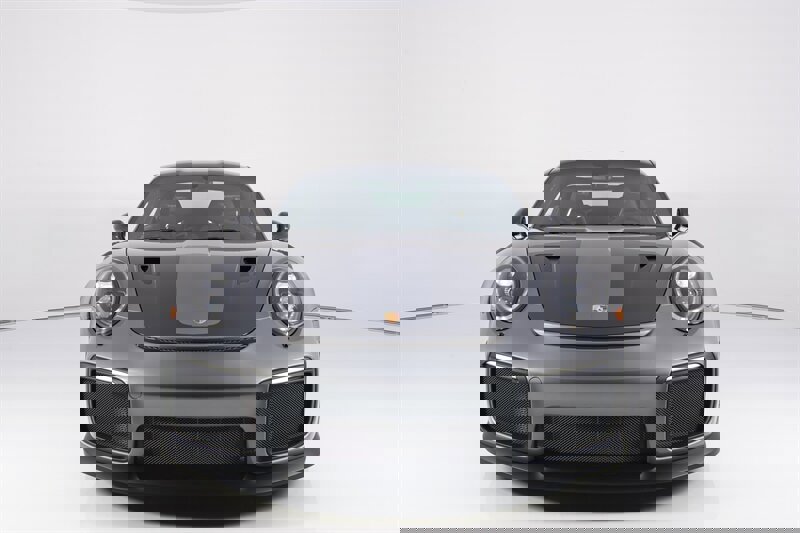 Used 2018 Porsche 911 GT2 RS image 3