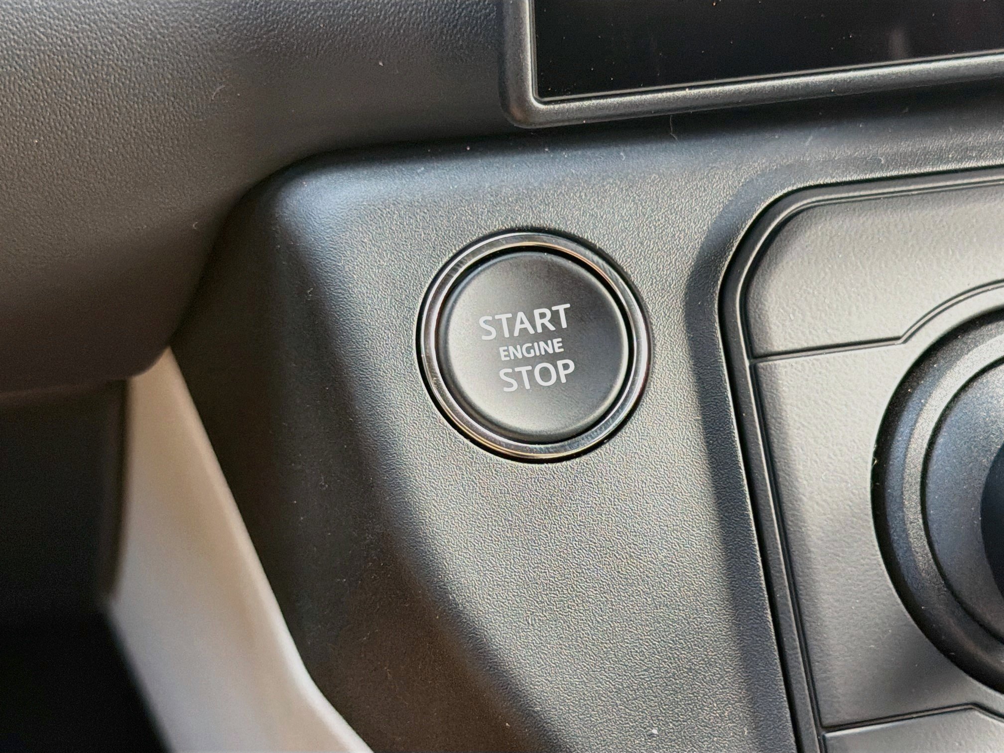 New 2026 Land Rover Defender 110 X-Dynamic SE AWD/4WD image 37