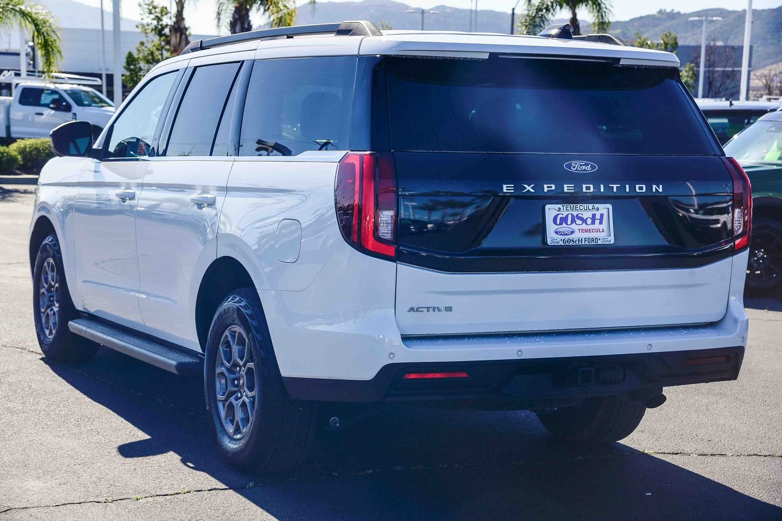 Used 2025 Ford Expedition Active image 6