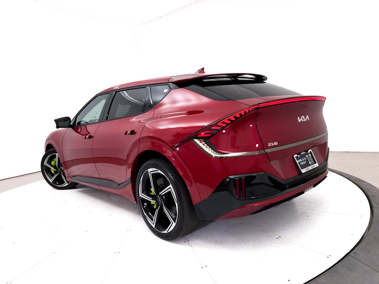 Certified 2023 Kia EV6 GT AWD/4WD image 2