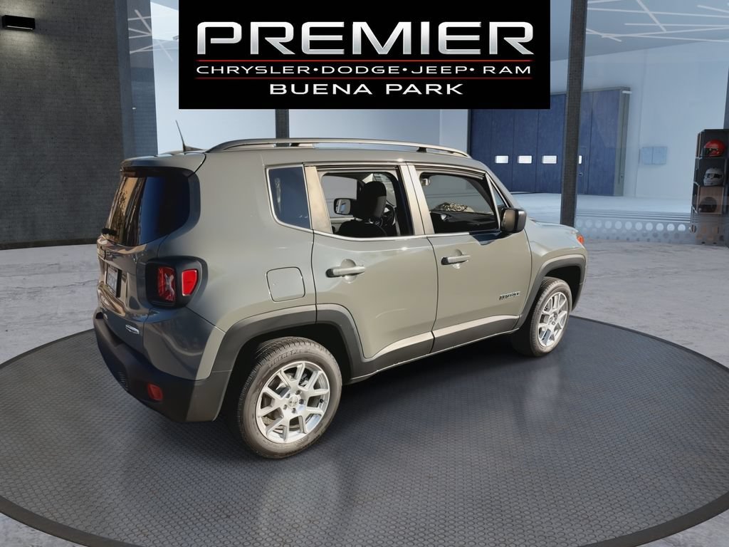 Certified 2022 Jeep Renegade Latitude AWD/4WD image 8