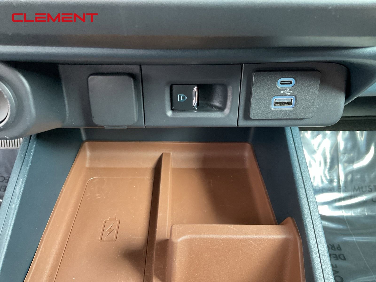 Used 2023 Ford Maverick Lariat w/ Lariat Luxury Package image 16