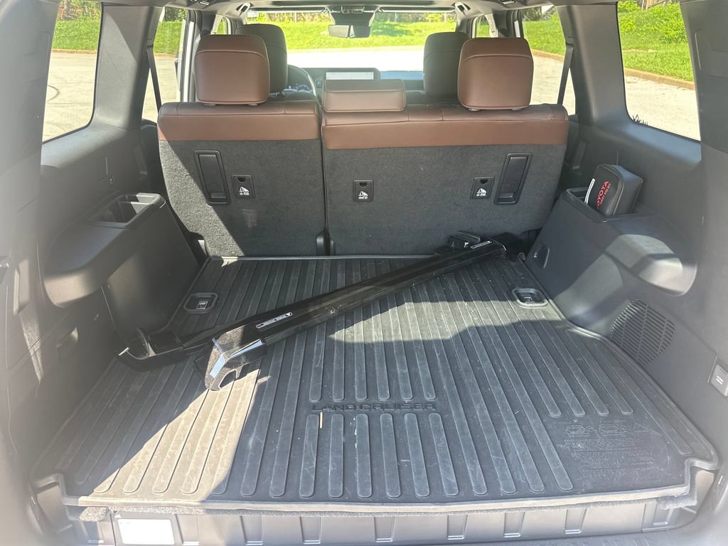 Used 2025 Toyota Land Cruiser AWD/4WD image 27