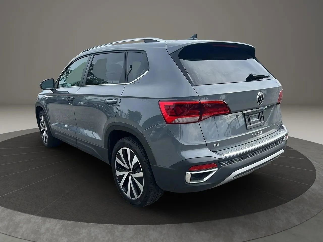 Used 2022 Volkswagen Taos SE AWD/4WD image 7