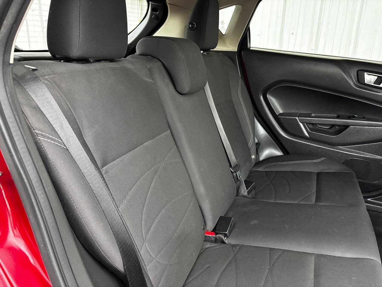 Used 2016 Ford Fiesta SE image 10