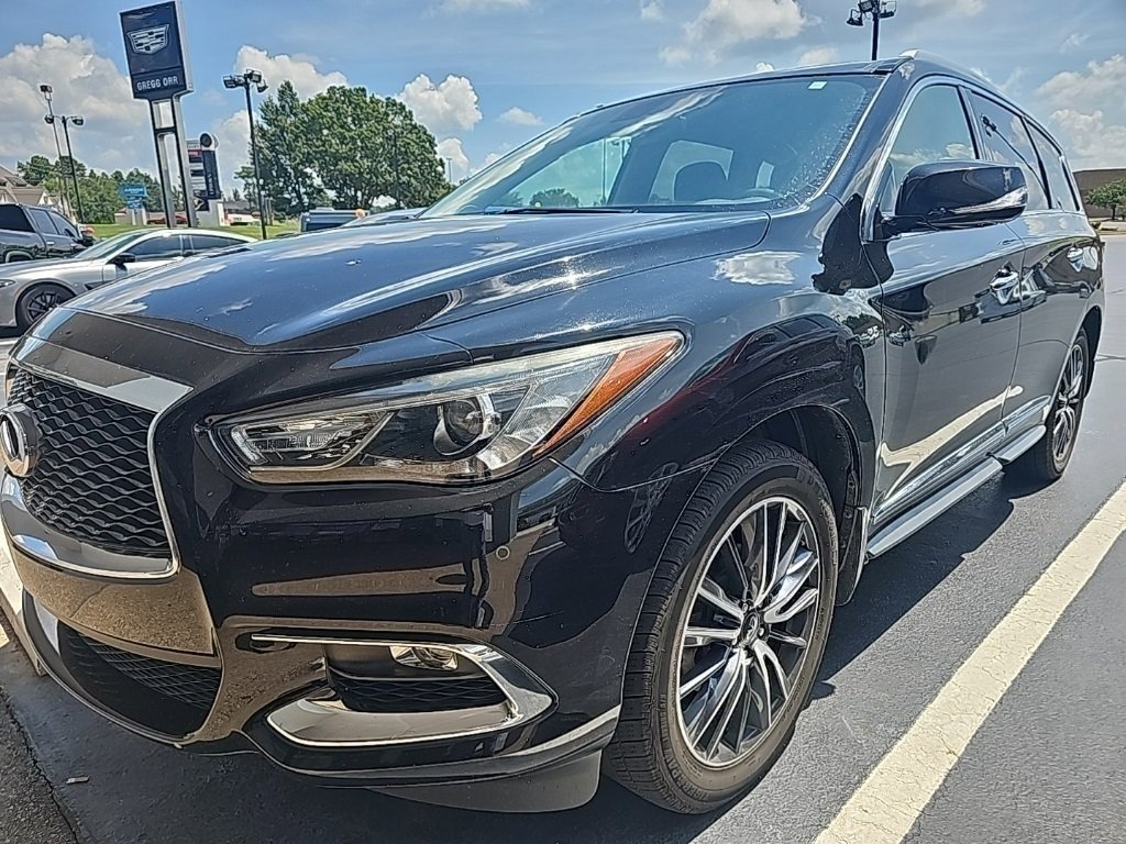 Used 2018 INFINITI QX60 FWD w/ 20" Wheel & Tire Package