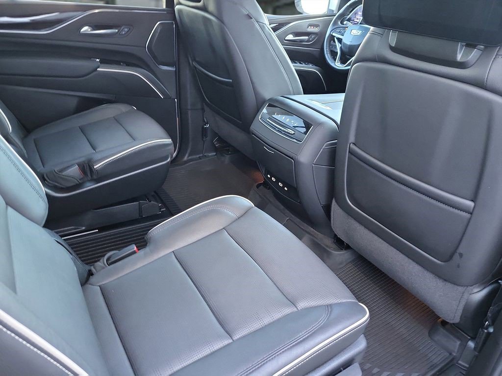 Certified 2024 Cadillac Escalade Sport w/ Touring Package image 14