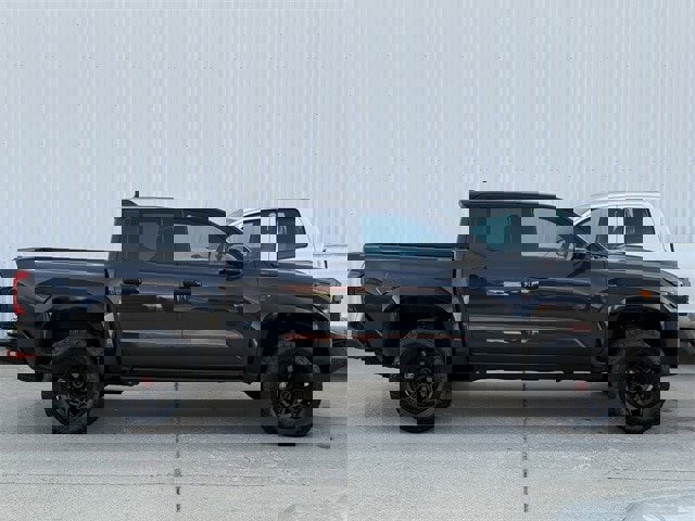 Used 2025 Toyota Tacoma TRD Pro image 3