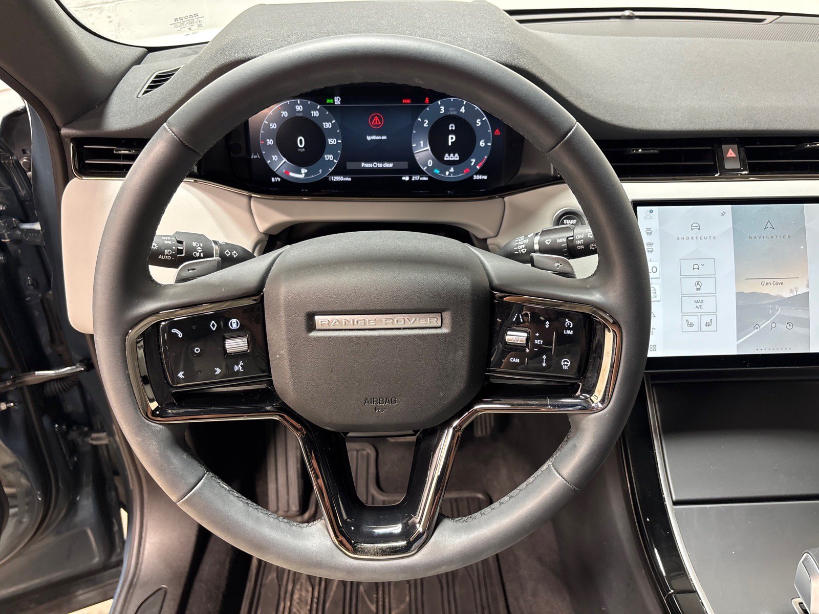 New 2026 Land Rover Range Rover Evoque S AWD/4WD image 18