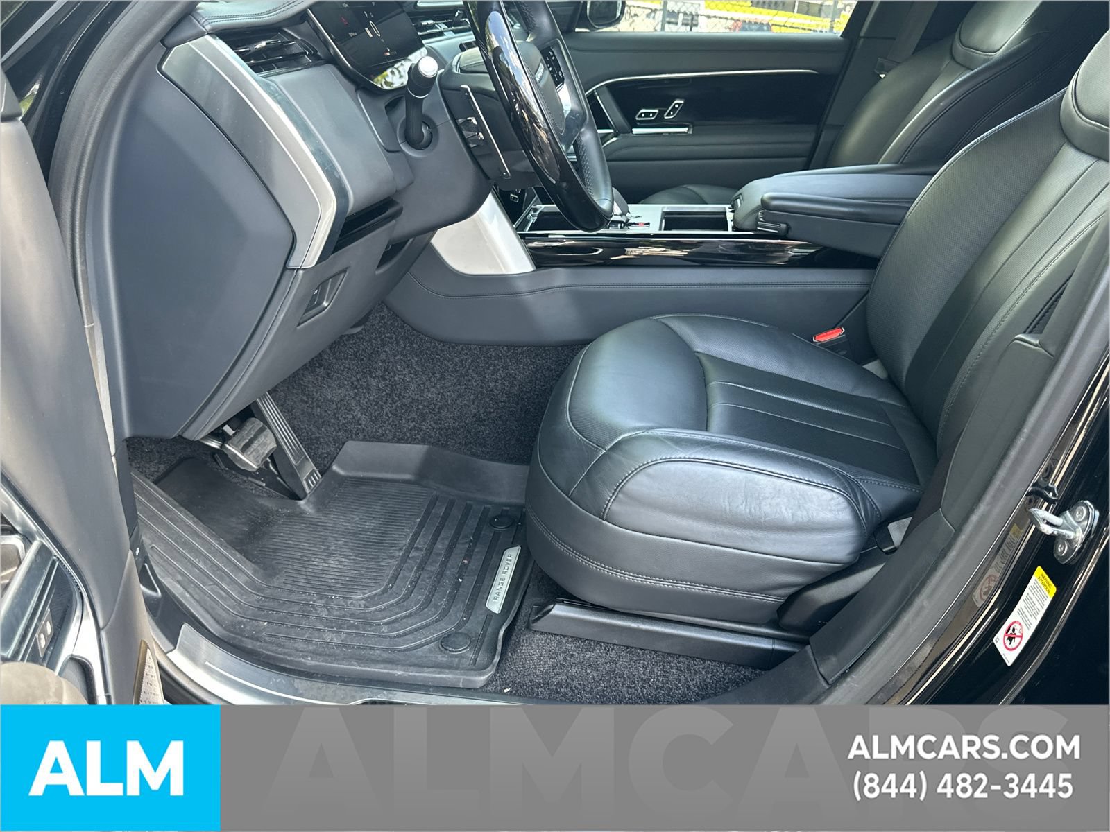Used 2024 Land Rover Range Rover Long Wheelbase Autobiography AWD/4WD image 10