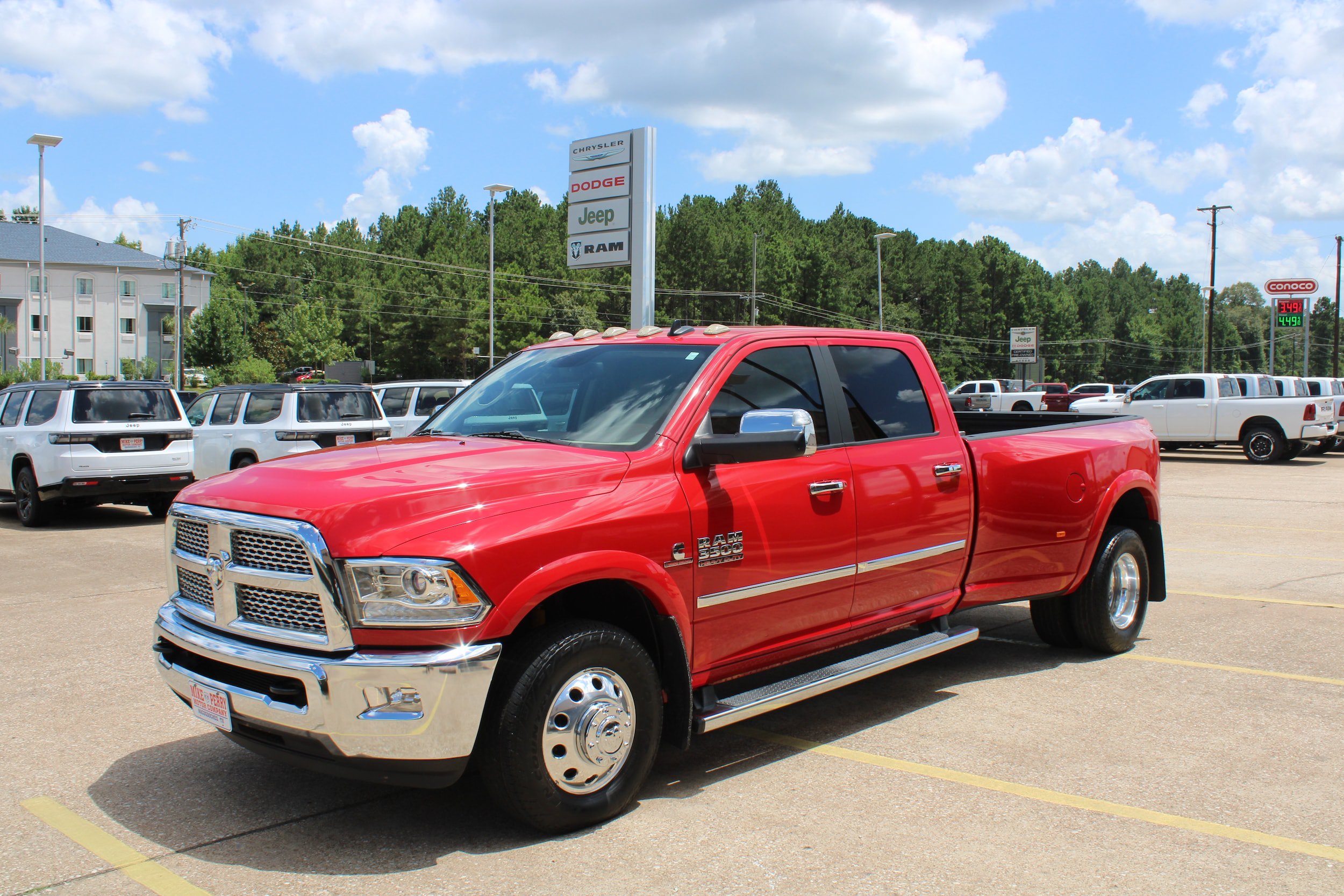 Used 2014 RAM 3500 Laramie w/ Convenience Group RWD image 1