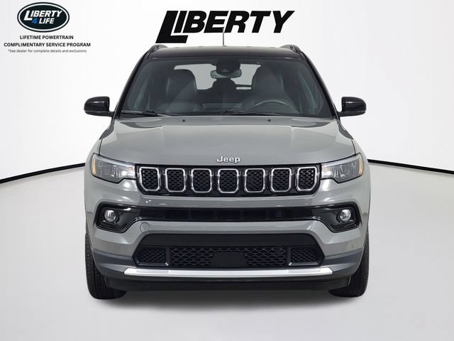 Used 2024 Jeep Compass Limited AWD/4WD image 9