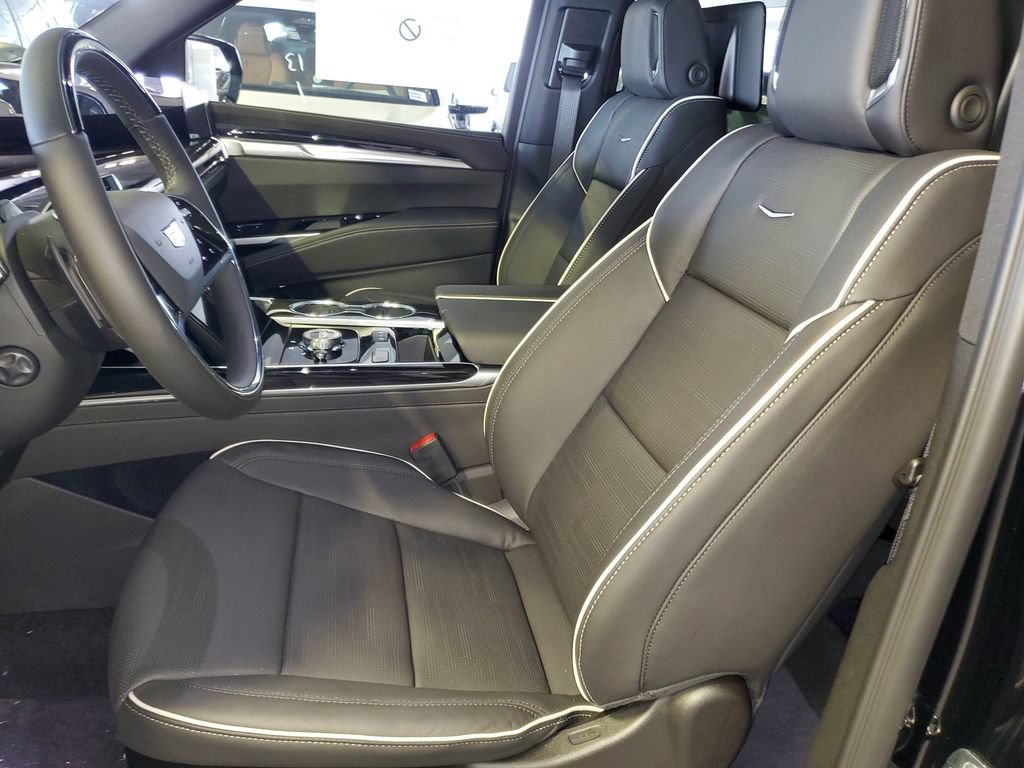 New 2026 Cadillac Escalade Sport w/ Touring Package AWD/4WD image 17