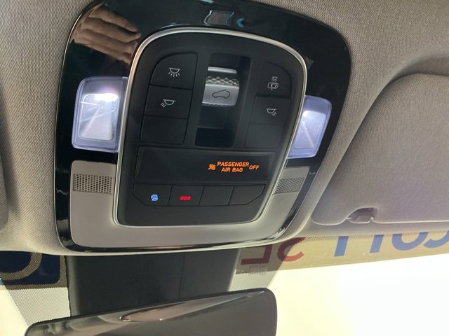 Used 2022 Hyundai Santa Fe Limited image 35