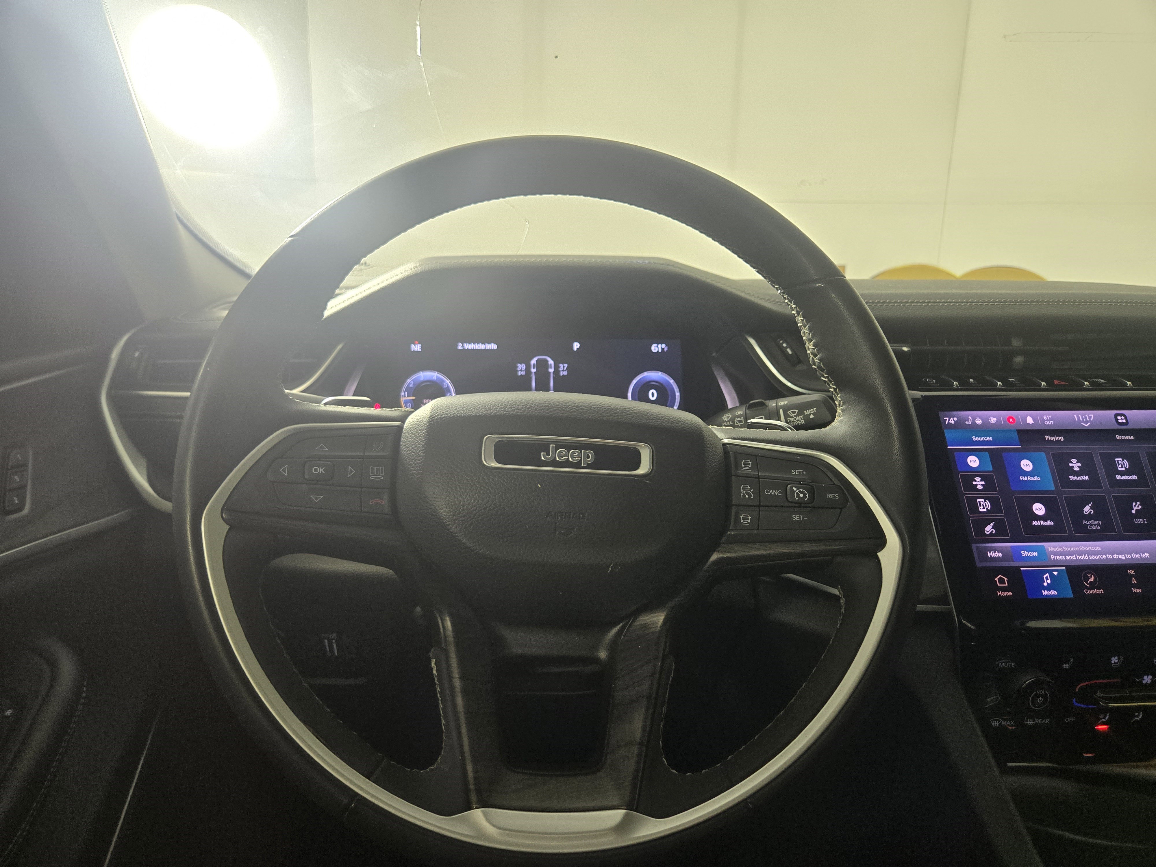 Certified 2023 Jeep Grand Cherokee L Limited w/ Luxury Tech Group II image 16