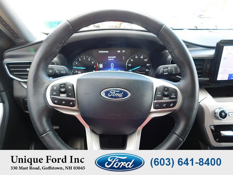 Used 2023 Ford Explorer XLT w/ Equipment Group 202A AWD/4WD image 16