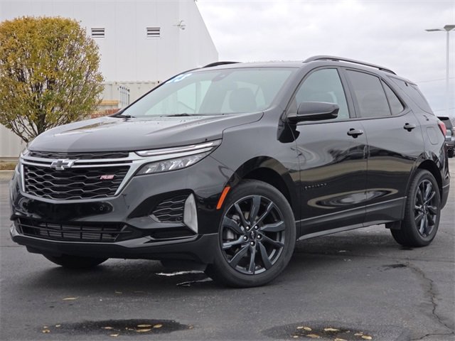 Used 2023 Chevrolet Equinox RS w/ LPO, Floor Liner Package image 2
