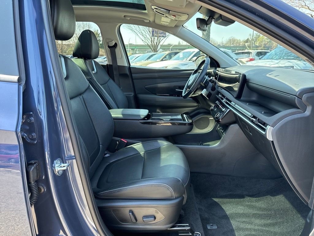 Used 2025 Hyundai Tucson Limited image 34