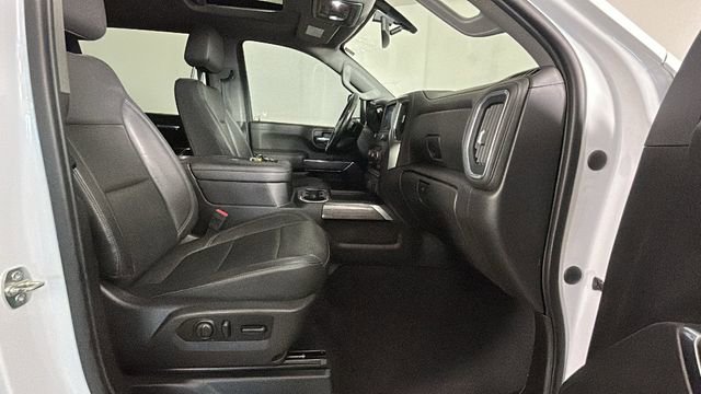 Used 2020 Chevrolet Silverado 2500 LTZ AWD/4WD image 32