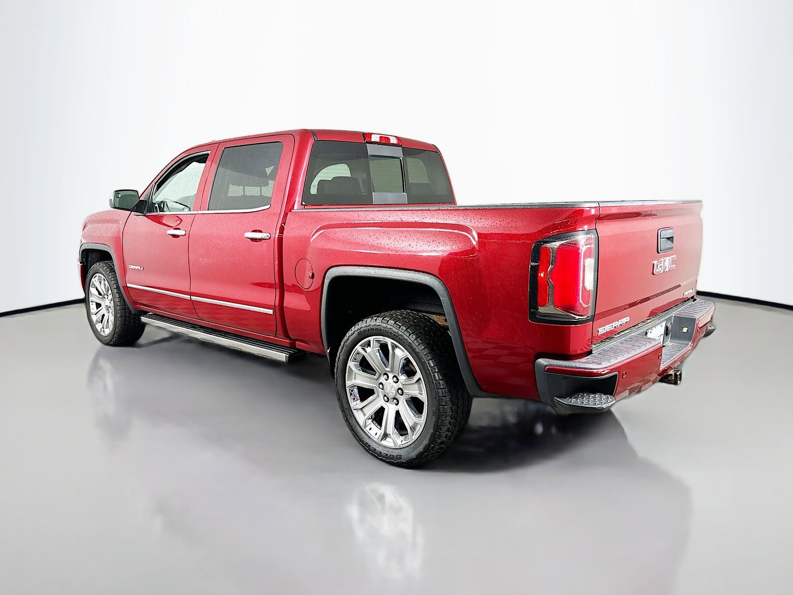 Used 2018 GMC Sierra 1500 Denali w/ Denali Ultimate Package AWD/4WD image 6