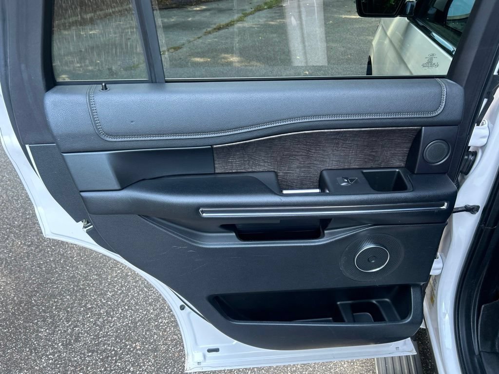 Used 2019 Ford Expedition Limited AWD/4WD image 26