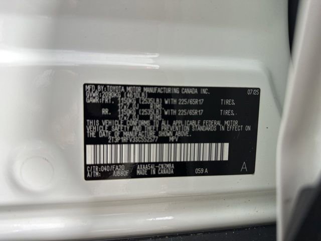 Used 2025 Toyota RAV4 XLE AWD/4WD image 31