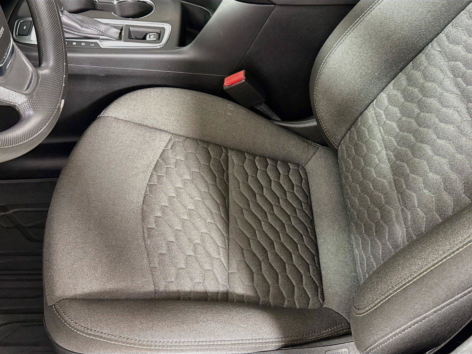 Used 2020 Chevrolet Equinox LT w/ LPO, Floor Liner Package AWD/4WD image 12