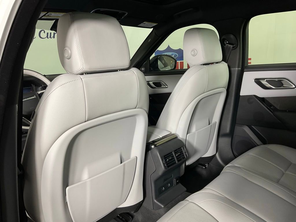 Used 2026 Land Rover Range Rover Velar Dynamic SE image 15