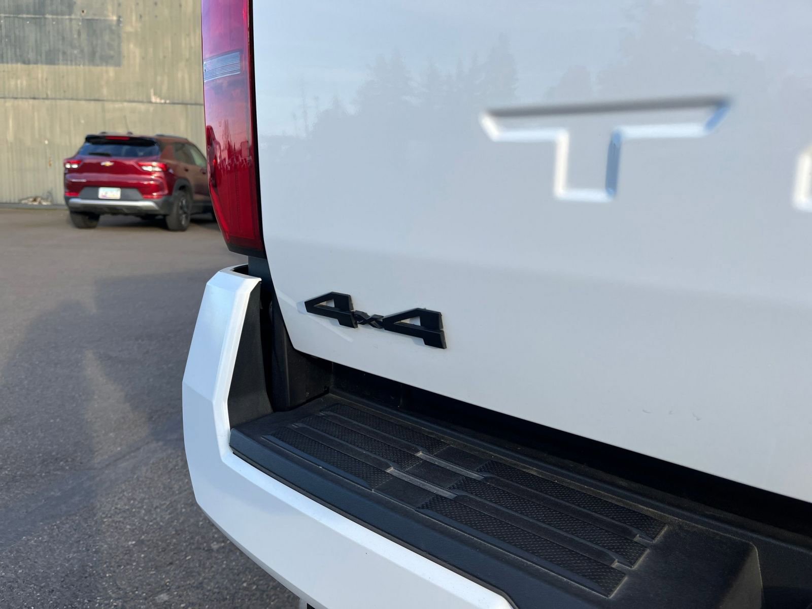 Used 2025 Toyota Tacoma TRD Off-Road image 17