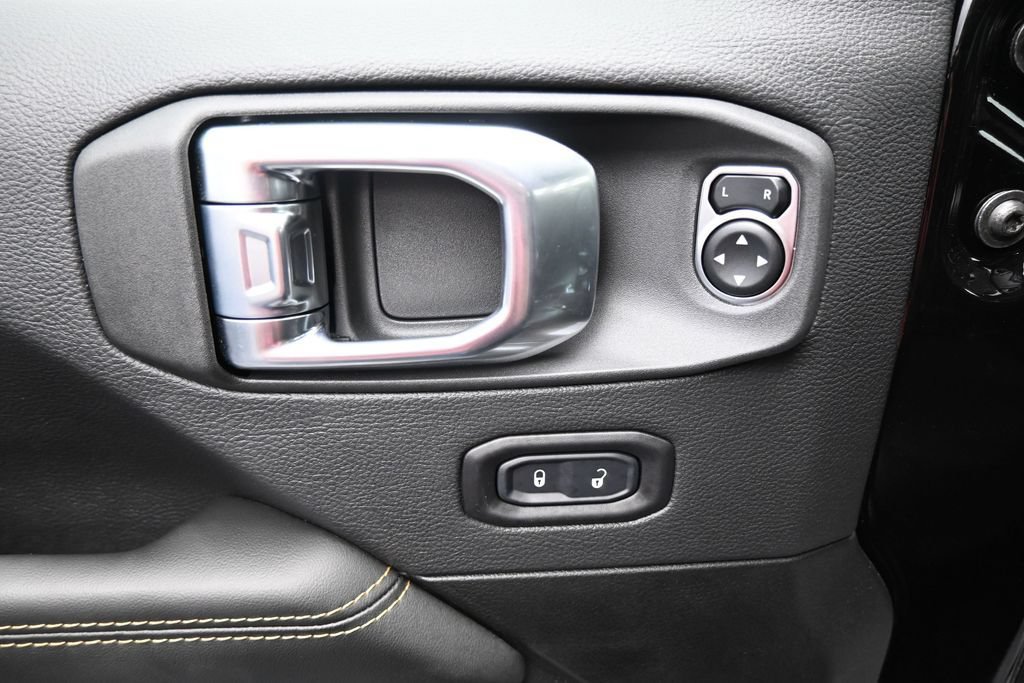 Used 2026 Jeep Gladiator Sport AWD/4WD image 11