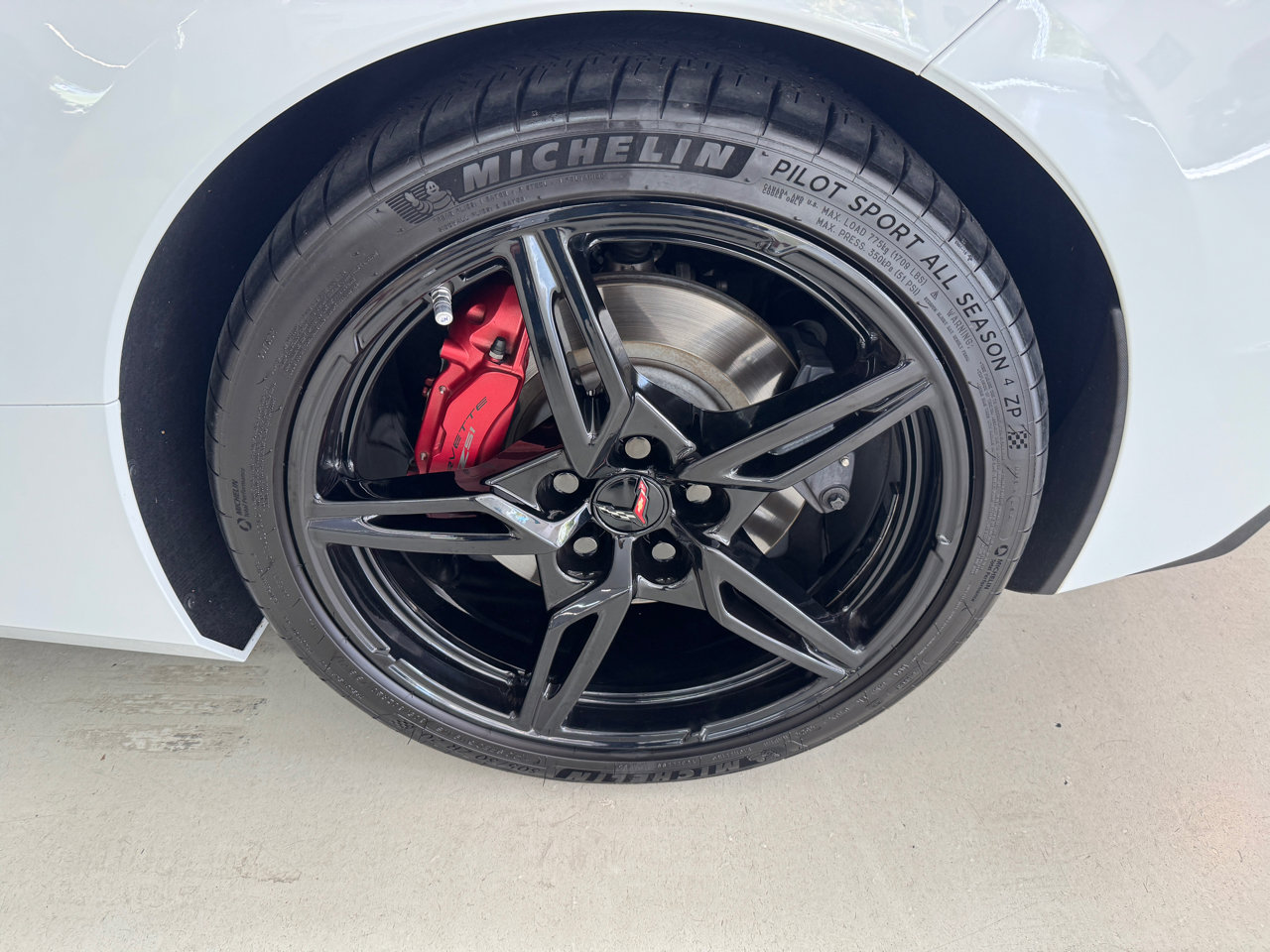 Used 2021 Chevrolet Corvette Stingray 3LT w/ Z51 Performance Package image 32