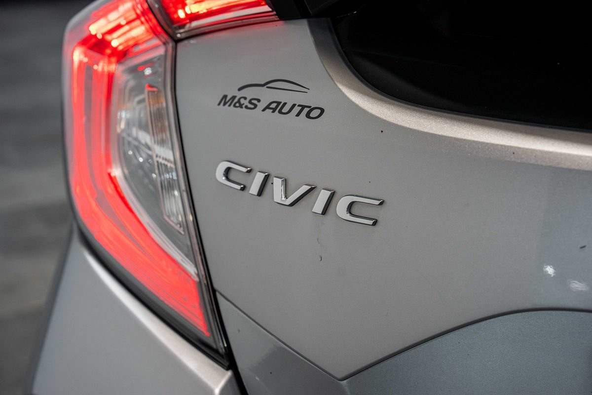 Used 2021 Honda Civic EX image 11
