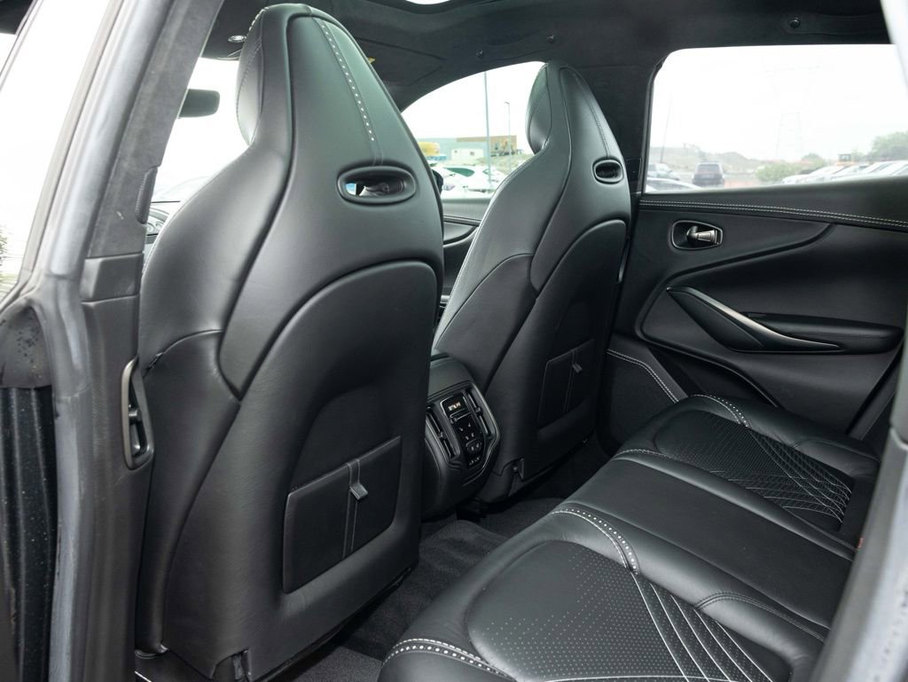 Used 2021 Aston Martin DBX image 40