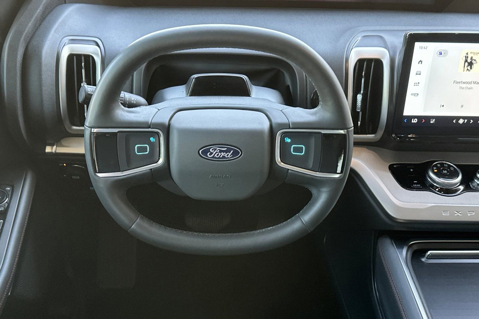 Used 2025 Ford Expedition Active image 14