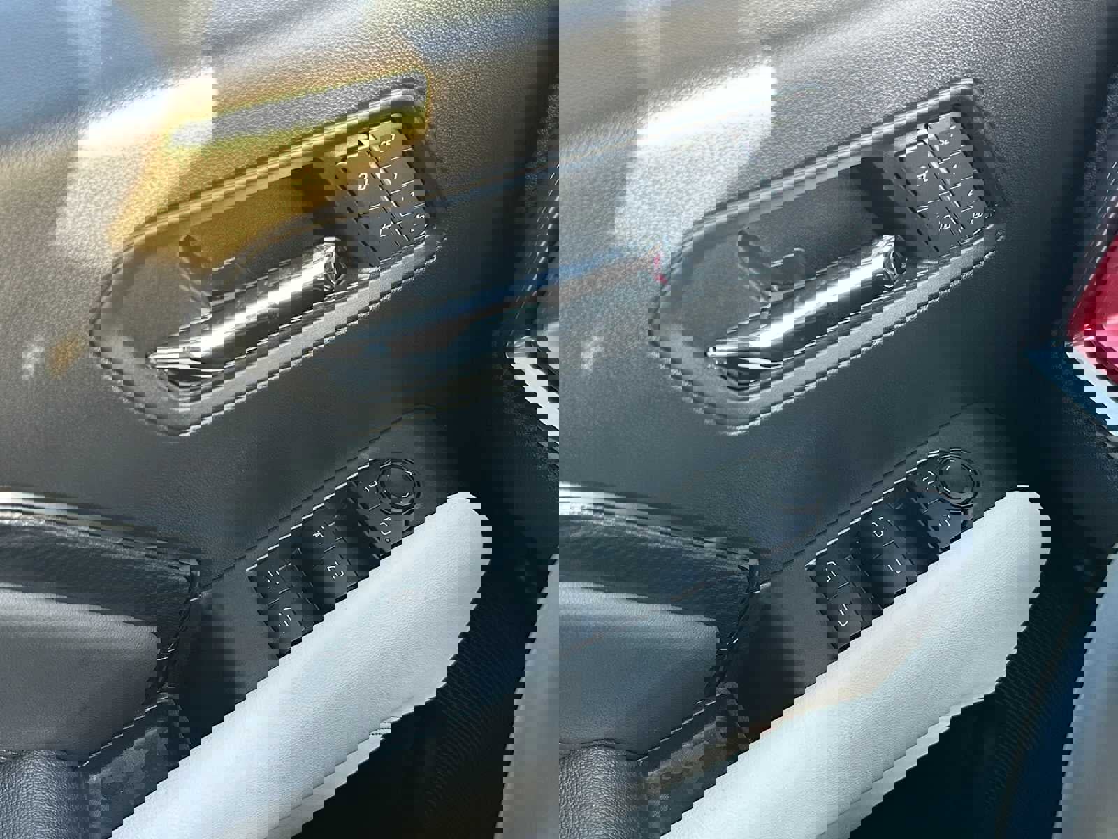 New 2026 GMC Canyon AT4X image 32