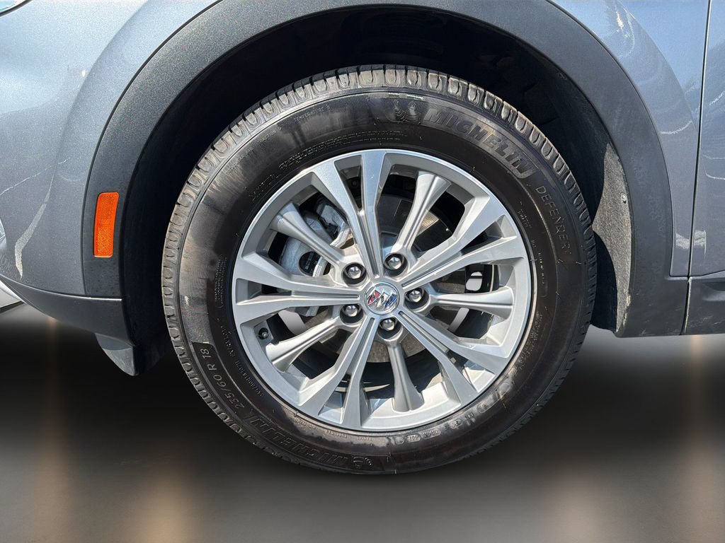 Used 2022 Buick Envision Preferred FWD image 10