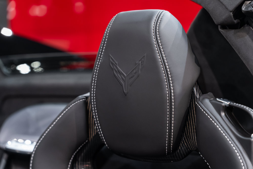 Used 2024 Chevrolet Corvette Z06 w/ Stealth Interior Trim Package RWD image 6