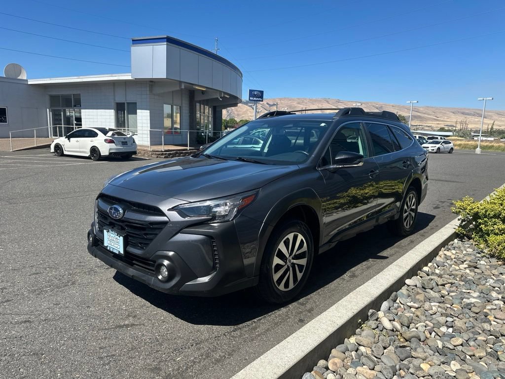 Used 2024 Subaru Outback Premium AWD/4WD image 11