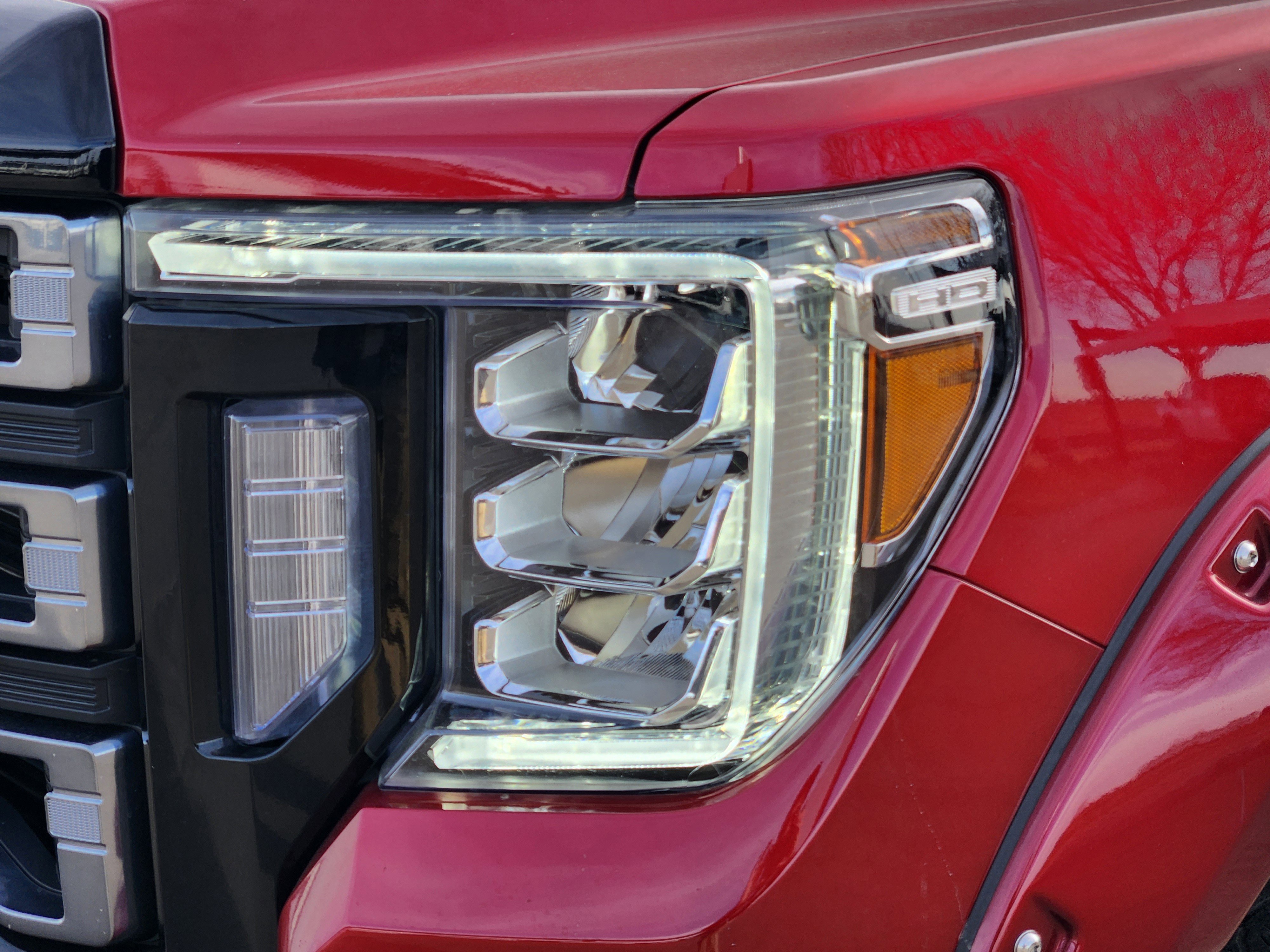 Certified 2022 GMC Sierra 2500 AT4 w/ AT4 Preferred Package image 7
