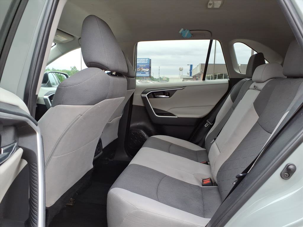 Used 2021 Toyota RAV4 XLE FWD image 11