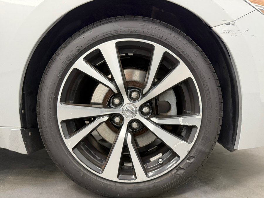 Used 2017 Nissan Maxima 3.5 SL FWD image 68